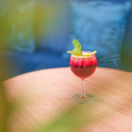 Contact Bleu France Cergy 3*