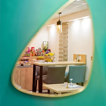 Contact Bleu France Cergy Hotel