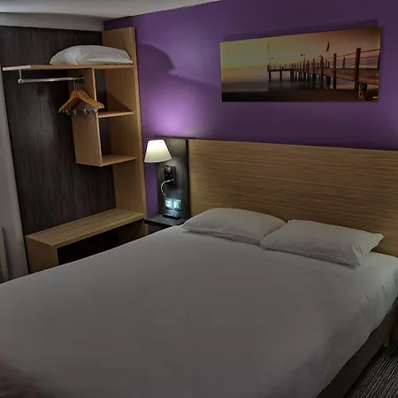 Contact Bleu France Cergy 3*