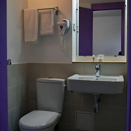 Hotel Contact Bleu France Cergy