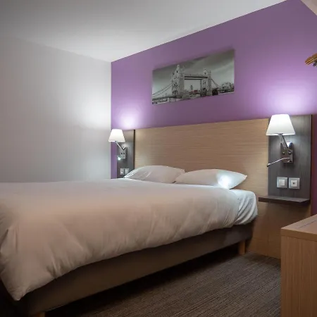 Contact Bleu France Cergy Hotel